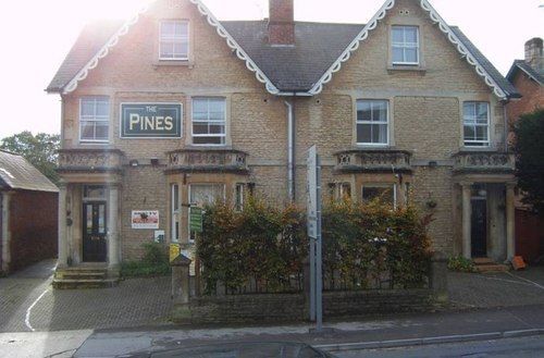 The Pines Guest Accommodation Chippenham  Exterior foto